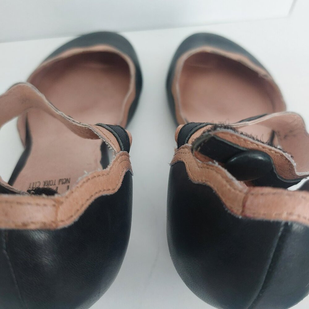 Miz Mooz Troian Pumps Leather Navy Beige Scalloped Edge Retro GUC - Picture 7 of 13